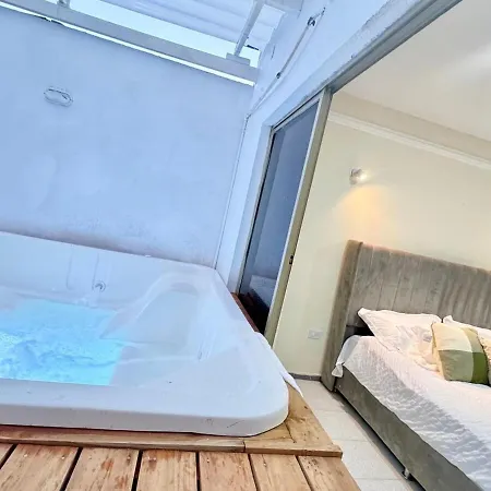 Cerca Del Aeropuerto Con Jacuzzi 10 Personas Cartagena