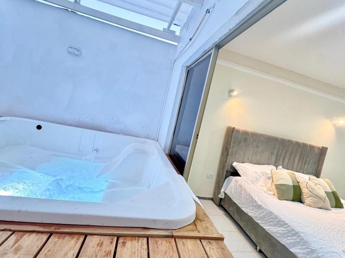 Cerca Del Aeropuerto Con Jacuzzi 10 Personas Cartagena