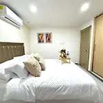 Apartamento Cerca Del Aeropuerto Con Jacuzzi 10 Personas