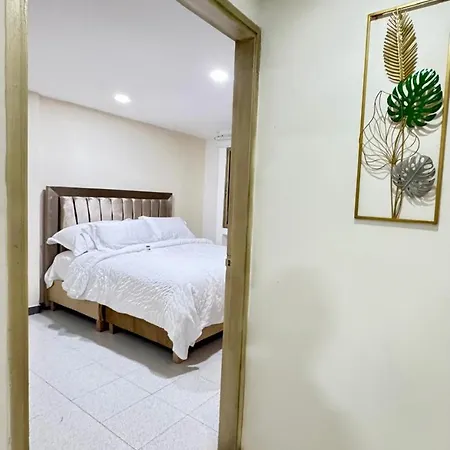 Apartamento Cerca Del Aeropuerto Con Jacuzzi 10 Personas