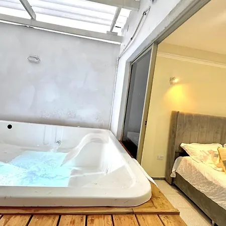 Apartamento Cerca Del Aeropuerto Con Jacuzzi 10 Personas