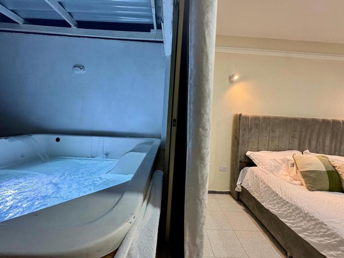 Cerca Del Aeropuerto Con Jacuzzi 10 Personas Apartamento Cartagena