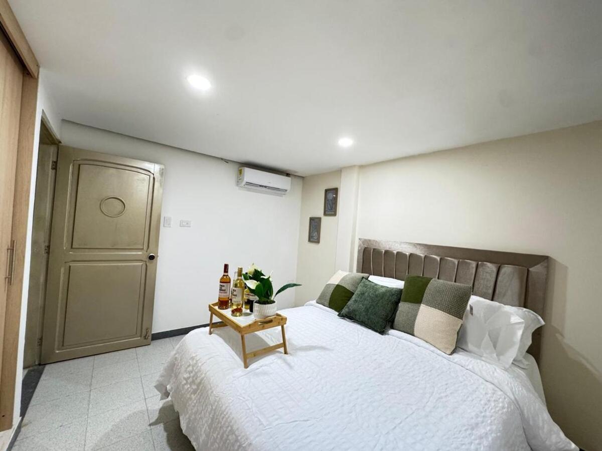 Cerca Del Aeropuerto Con Jacuzzi 10 Personas * Cartagena