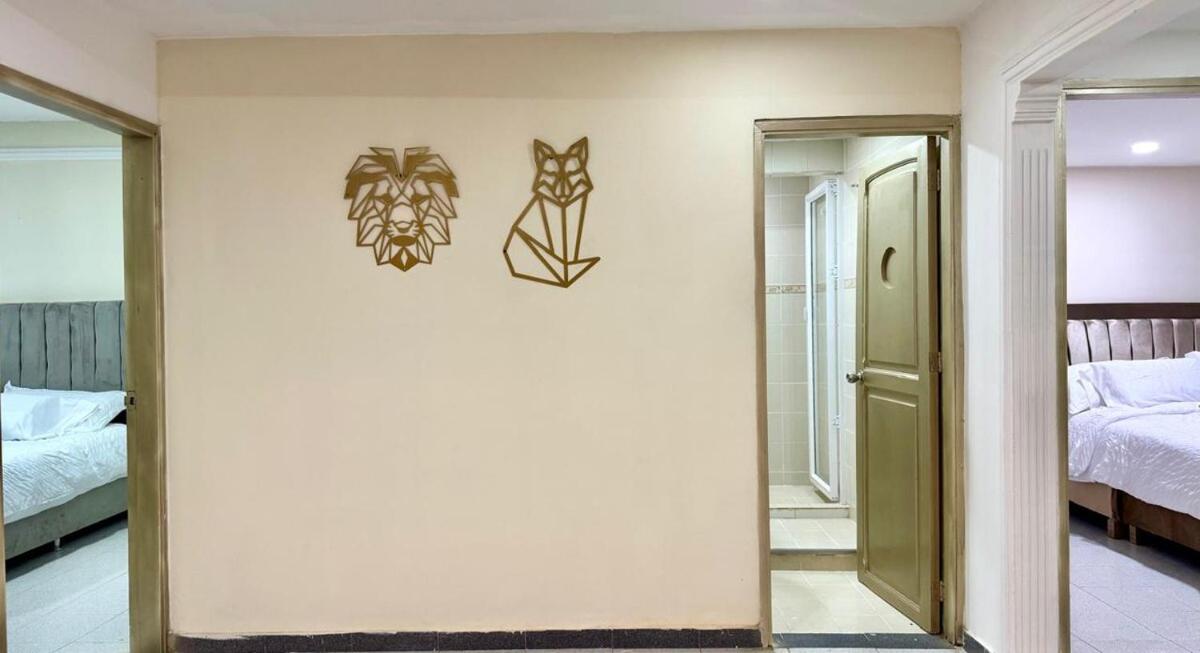 Cerca Del Aeropuerto Con Jacuzzi 10 Personas Apartamento *