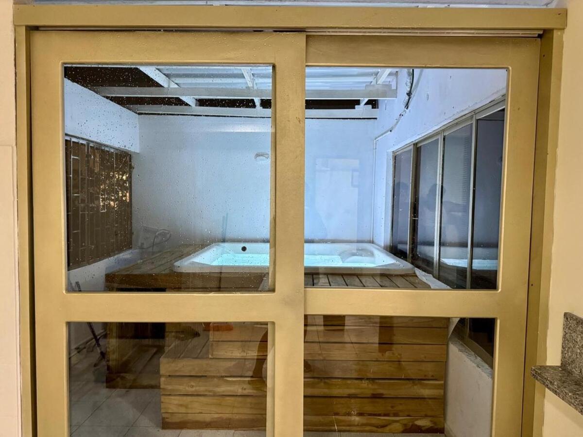 Apartamento Cerca Del Aeropuerto Con Jacuzzi 10 Personas *